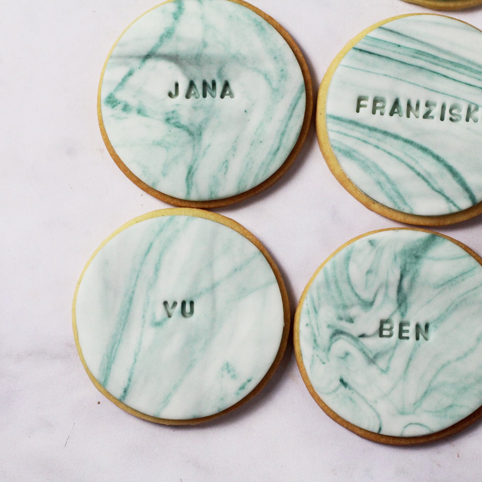 Marbled Fondant cookies