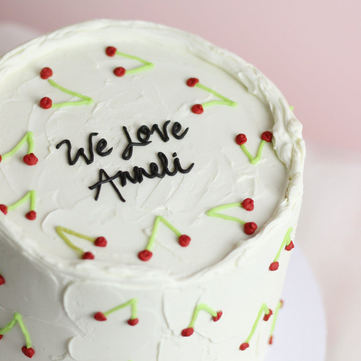 Custom your cherry to fit your mood! Buttercream cherries on white textured buttercream! Mix with any flavor you like on the inside &lt;3