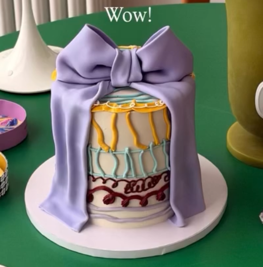 Samanta CUSTOM CAKE🤍