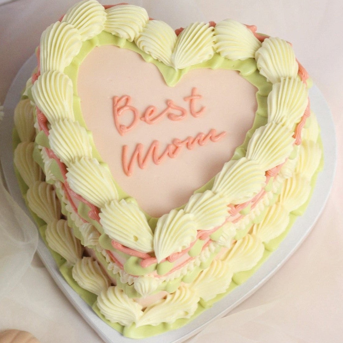 Handwritten Message on the cake