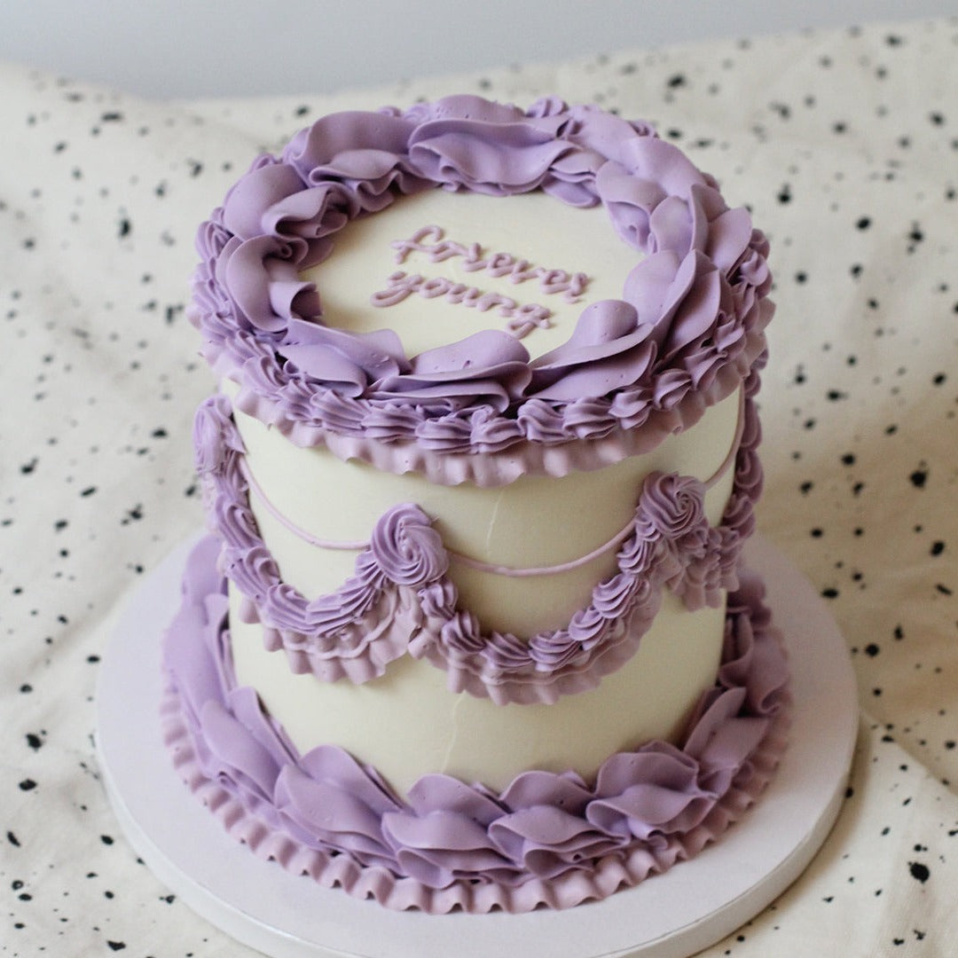 Purple frill vintage cake