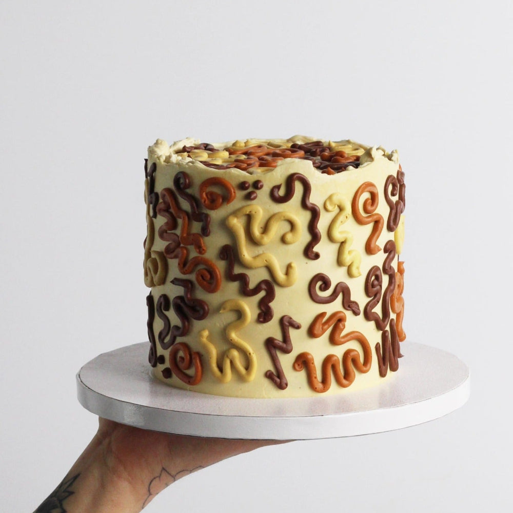 Curly Fries Cake - Berlin style piping in funky colors!