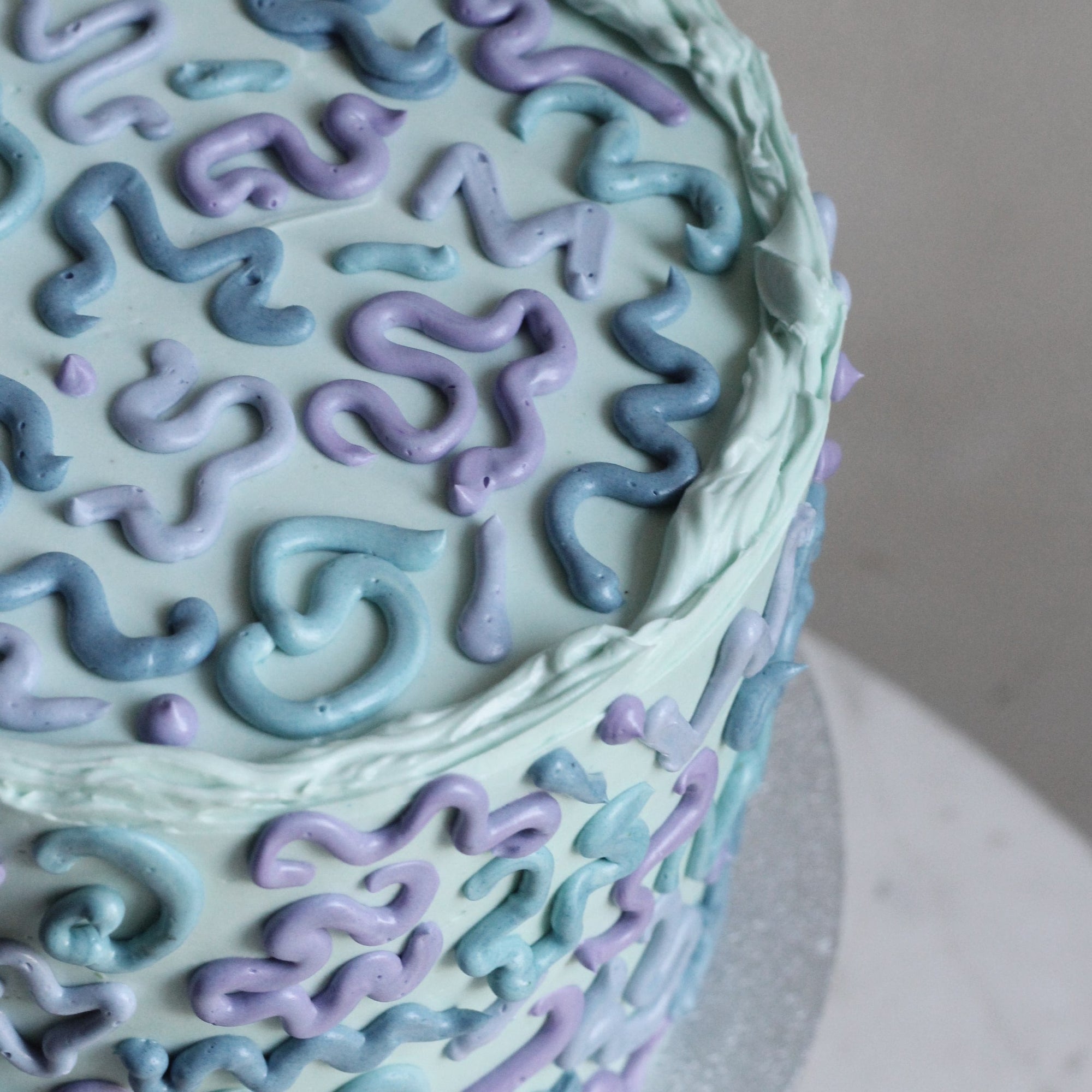 Curly Fries Cake - Berlin style piping in funky colors!
