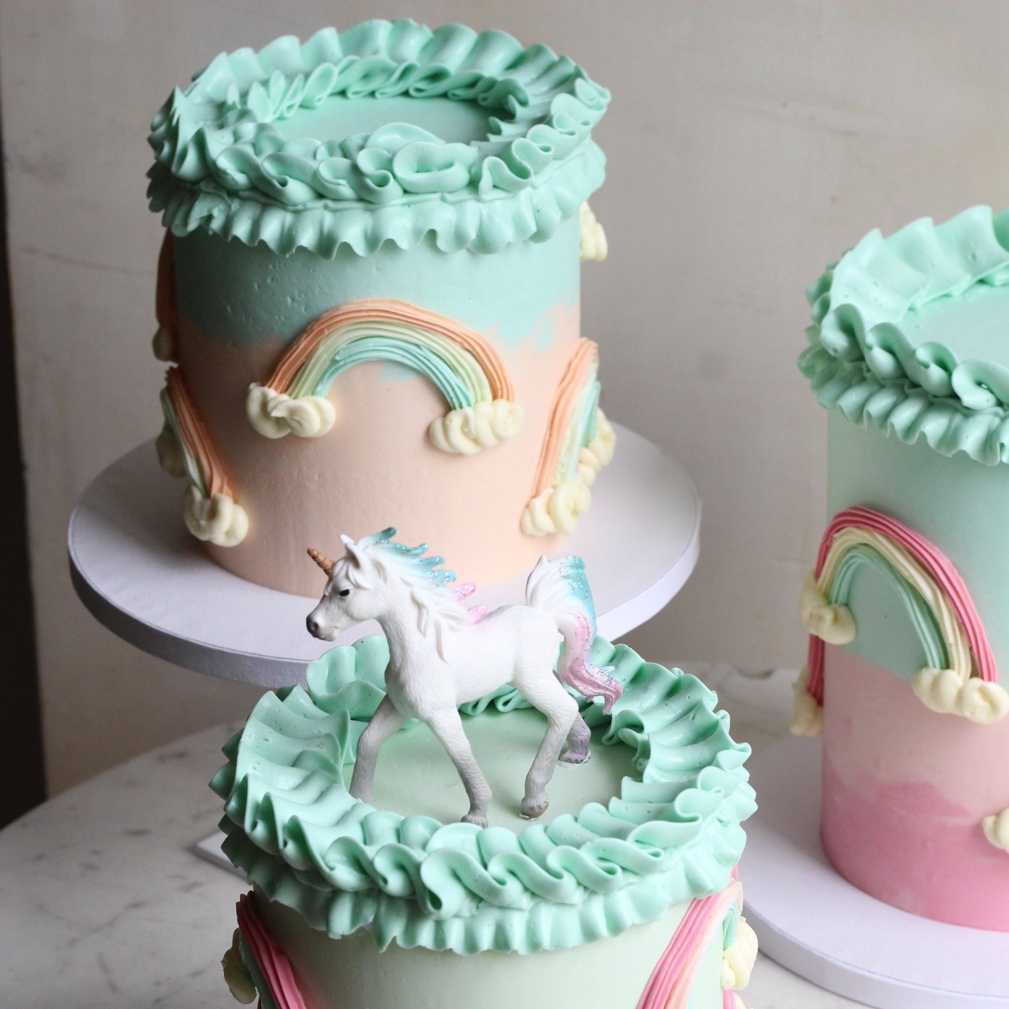 Chef Mommy: Rainbow (and Unicorn) Cake