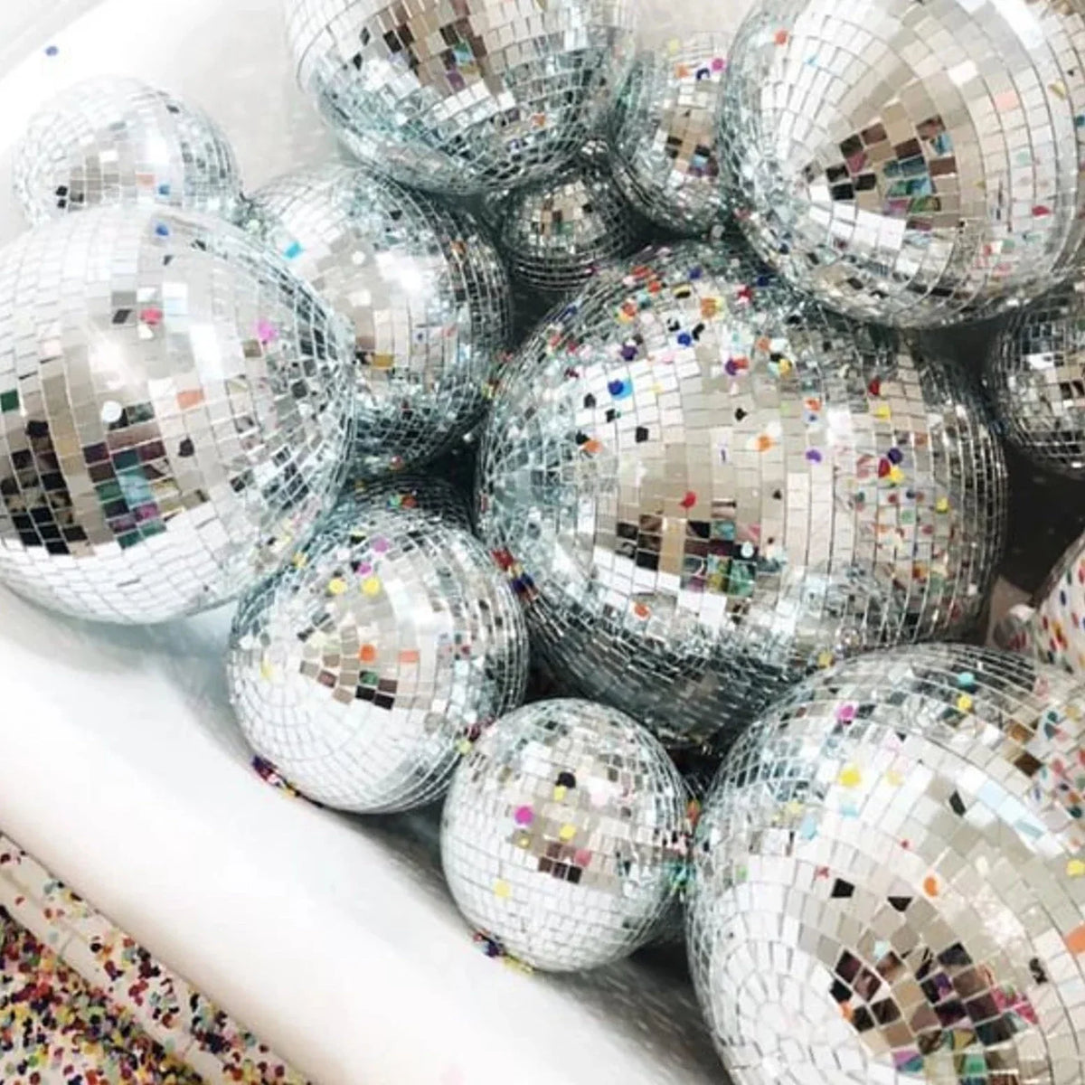 Disco balls - cake party